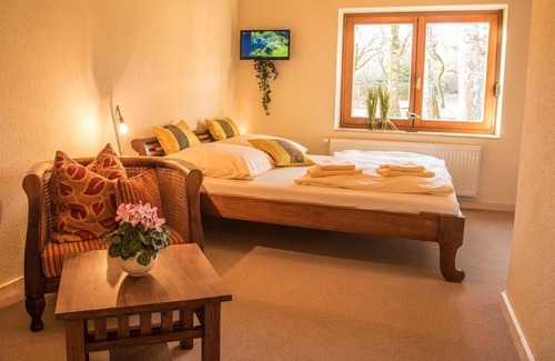Bahretal Bed & Breakfast | Double room LILIENSTEIN - WITHOUT breakfast - - Pension Am historischen Kalkwerk