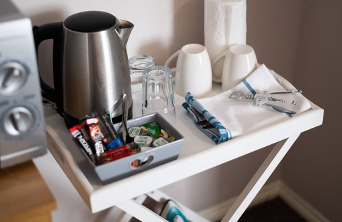 Gorseinon Apartment | Double Room, Parking