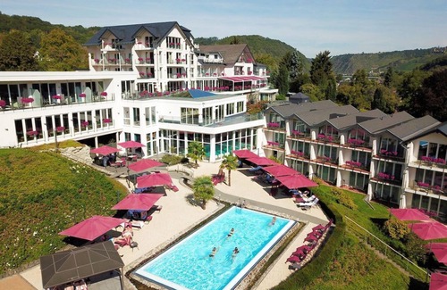 Loef House | Double room - Standard Rate BI 1P - Moselstern Parkhotel Krähennest