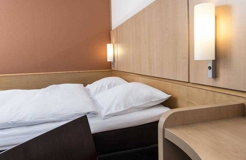 Azmannsdorf House | Double Room with French Bed - Good Morning Erfurt