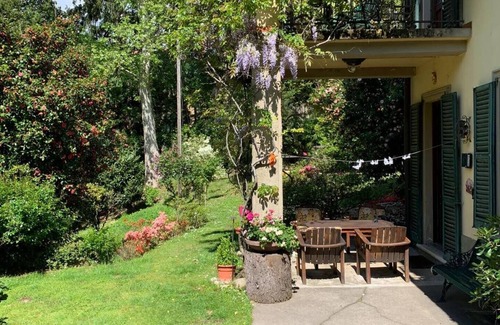 Castello House | Double Room with Single Beds with Private Bathroom