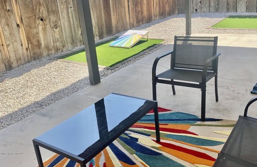 Yuma House | Double the Space- 5 bd/4 bath with POOL