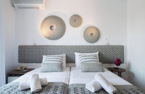 Spetses Apartment | Double twin-bed with a sea view - Aurora Spetses
