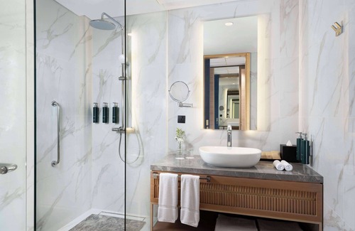 Ciputat Hotel | DoubleTree by Hilton Jakarta Bintaro Jaya