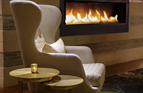 Fairfield Hotel | DoubleTree by Hilton Fairfield Hotel & Suites