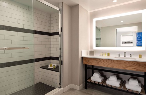 Canton Hotel | DoubleTree by Hilton Canton Downtown