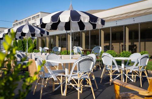 Fairfield Hotel | DoubleTree by Hilton Fairfield Hotel & Suites