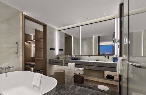 Qidong Hotel | DoubleTree by Hilton Qidong, China