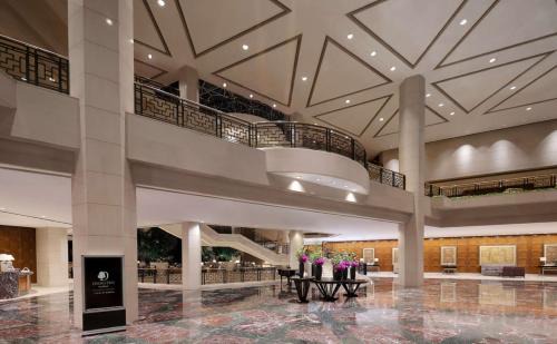 Pudong Hotel | DoubleTree by Hilton Shanghai Pudong - Present welcome cookie