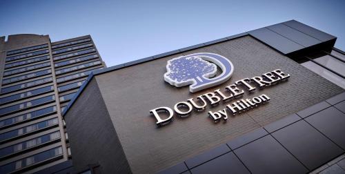 Windsor Hotel | DoubleTree by Hilton Windsor, ON