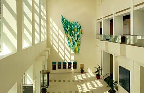 Cedar Rapids - Iowa City Hotel | DoubleTree by Hilton Hotel Cedar Rapids Convention Complex
