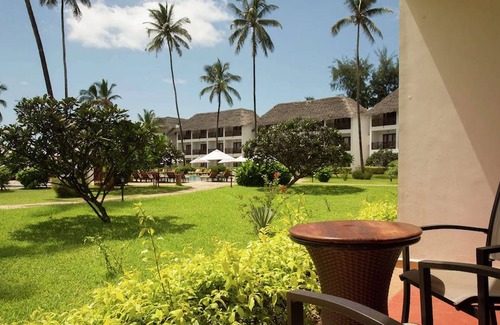 Nungwi Hotel | DoubleTree Resort by Hilton Zanzibar - Nungwi