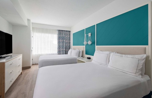North Naples Hotel | DoubleTree Suites by Hilton Naples