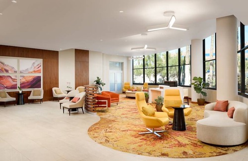 Phoenix Hotel | DoubleTree Suites by Hilton Phoenix