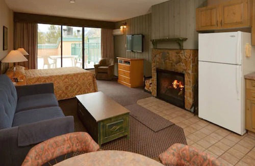 Banff Condo | Douglas Fir Resort and Chalets