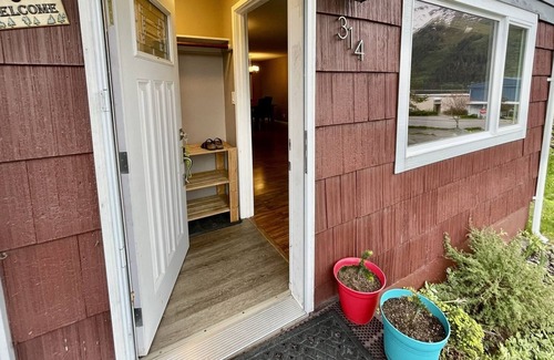 Douglas House | Douglas Island Home