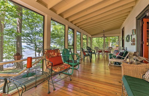 Douglas Cottage | Douglas 'Whispering Winds' Cottage w/Beach!