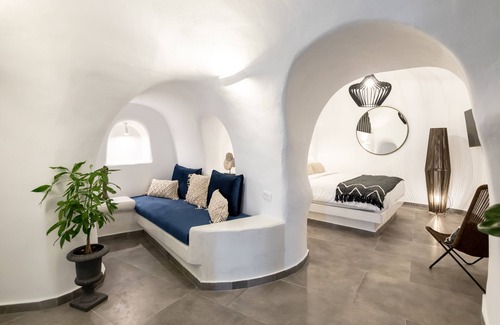 Fira House | Doukas Caldera Suites Fira