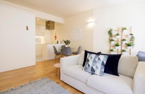 Centro / Baixa Apartment | Douro river view from an award winning building