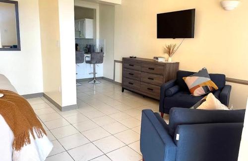 Runaway Bay Hotel | Dove Cove Comfort Suites