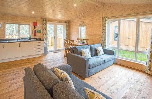 Saddleworth Cottage | DOVESTONE LUXURY LODGES (SLEEPS 6) - PETS WELCOME in Greenfield