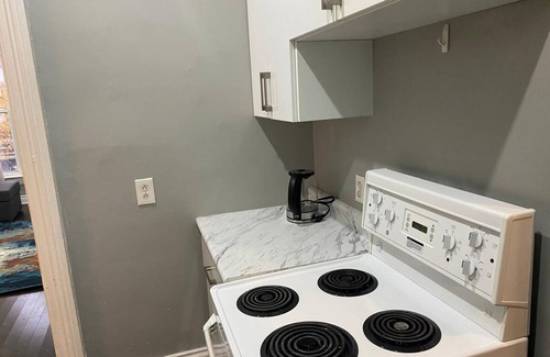 Bowmanville Apartment | Downtown Apartment 2/3 People