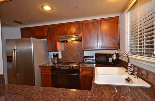 Waller Creek District Condo | Downtown Austin Suite