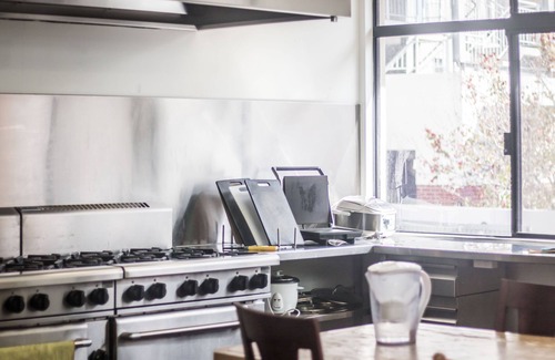 East Perth Hostel | Downtown Backpackers Hostel - note - Valid Passport required for check in