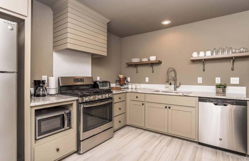 Downtown Apartment | Downtown Bentonville Book August & Save!