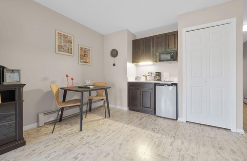 Charlevoix Condo | Downtown Charlevoix Getaway | Indoor/Outdoor Pool | Updated | Dog Friendly.
