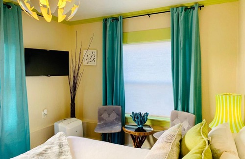 Cortez Hill House | DOWNTOWN Clean & Comfortable Private Room