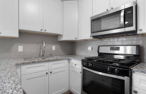 Columbus Apartment | Downtown Columbus~Stunning Upscale 1 bd Suite