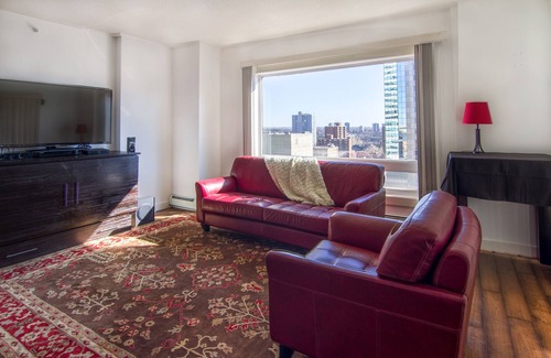 Downtown Edmonton Apartment | Downtown Core Icon Executive - Best Location Central Downtown