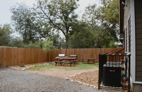 Southtown House | Downtown Duplex-San Antonio Unit #1