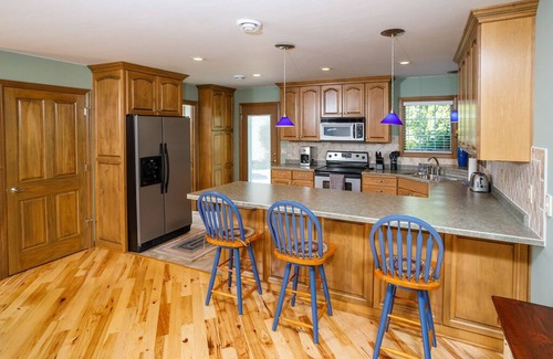 Fish Creek House | Downtown Fish Creek- community pool, walking distance from restaurants and bars