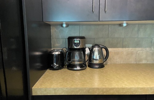 Mission District Condo | Downtown Gem: Next to Saddledome - LT Only, Great Views