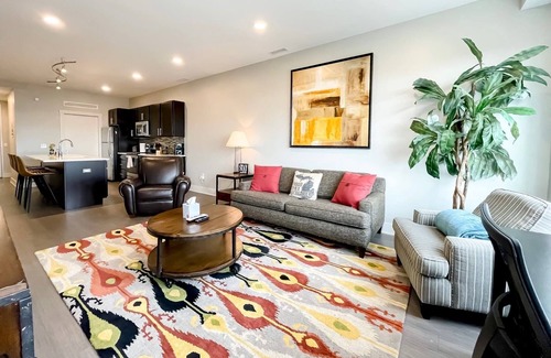 Heartside Apartment | Downtown Grand Rapids Apartment with Free Parking