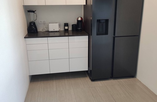 Keflavik House | Downtown Keflavik, everything walking distance close to all tourist attractions