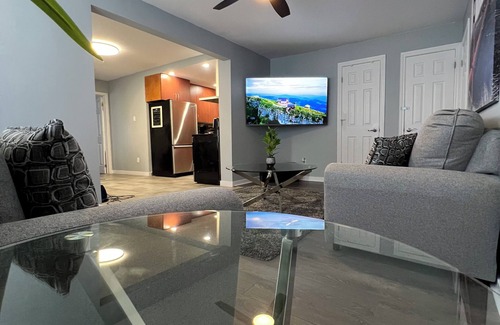 Lowertown Apartment | Downtown - Large Modern 2 BR APT + 1 Free Parking