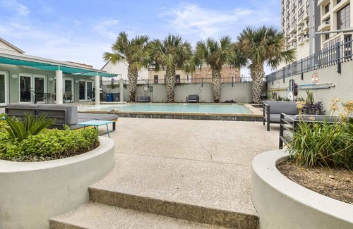 Downtown Austin Apartment | Downtown Loft on 5th St