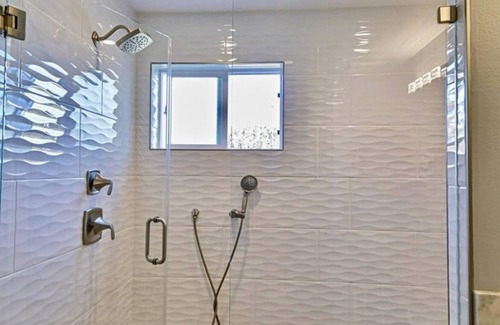 Los Alamos House | Downtown Los Alamos Home w/Hot-tub- walkable to BELL’s, shops and wineries