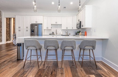 Downtown Knoxville Condo | Downtown Luxury Condo | Near UT