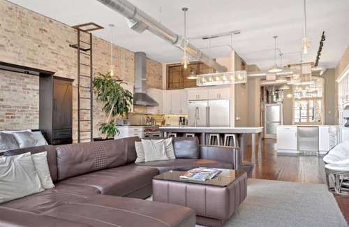 Traverse City Apartment | Downtown Luxury Traverse City Loft Union/State St