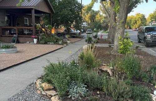 Montrose House | Downtown Montrose - Large Family Home