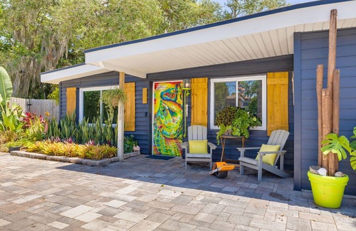 Palm Harbor House | Downtown Palm Harbor, Beach-vibe, sleeps up to 8