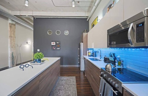 Downtown Dallas Apartment | Downtown Penthouse Close to Convention Center