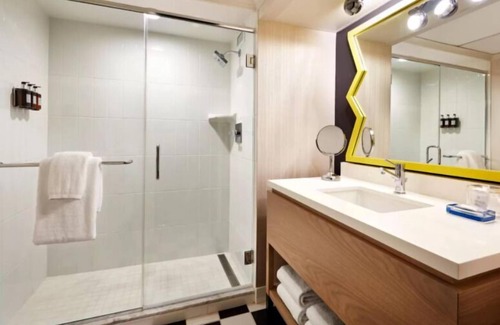 Civic Core Hotel | Downtown San Diego Stay Near Gaslamp Quarter
