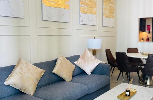 Bur Dubai Apartment | Downtown Views 1