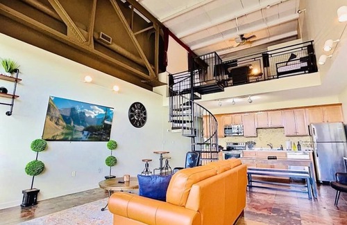 Sandusky Condo | Downtown Waterfront Getaway Mario Room Breathtaking View Cedar Point Lake Erie!