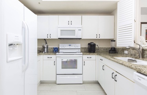 Downtown West Palm Beach Condo | *Downtown West Palm Beach 2/2 Condo*